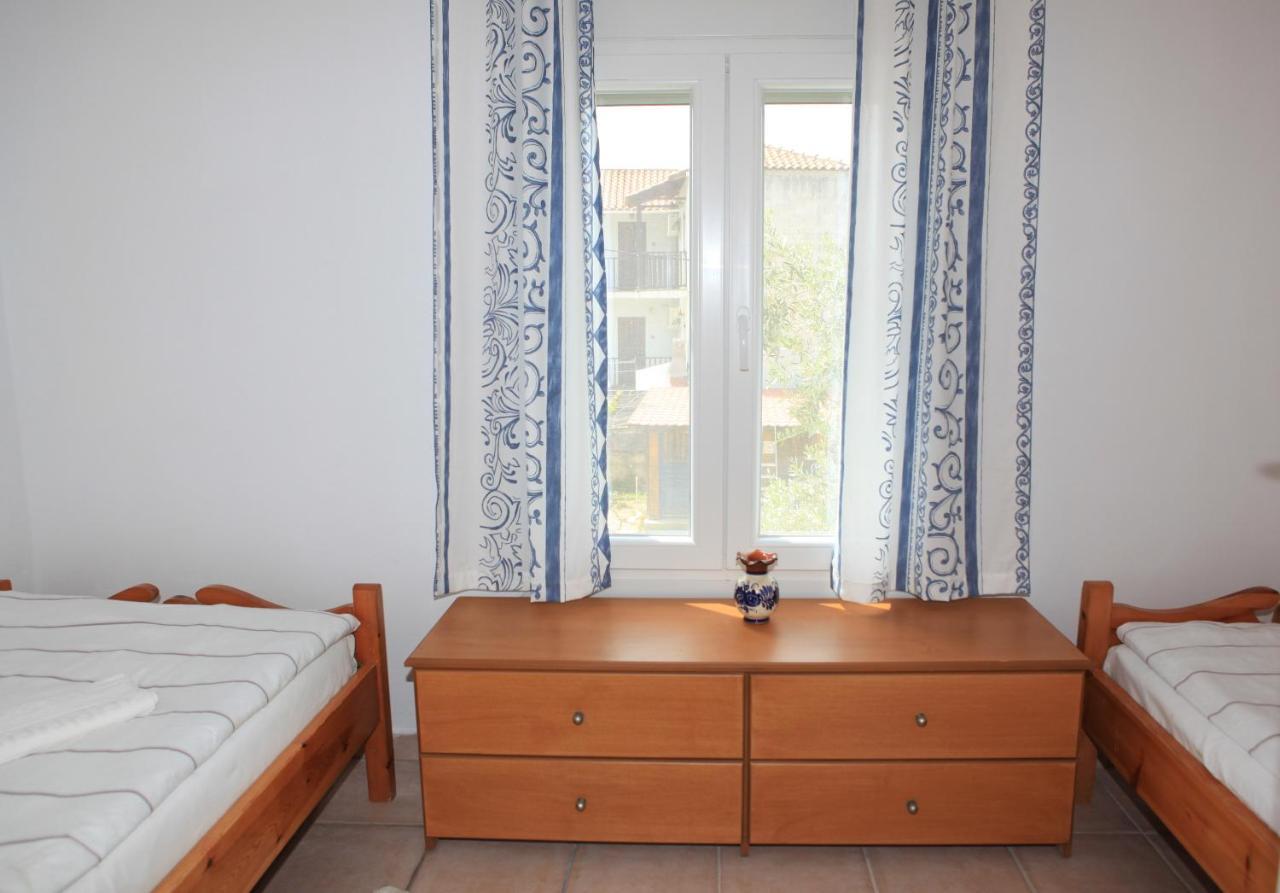 O Pyrgos Accommodations Panormos  エクステリア 写真