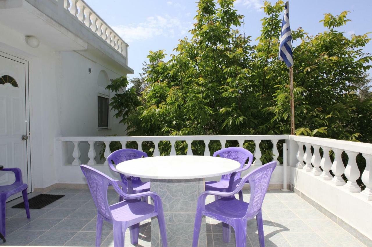 O Pyrgos Accommodations Panormos  エクステリア 写真