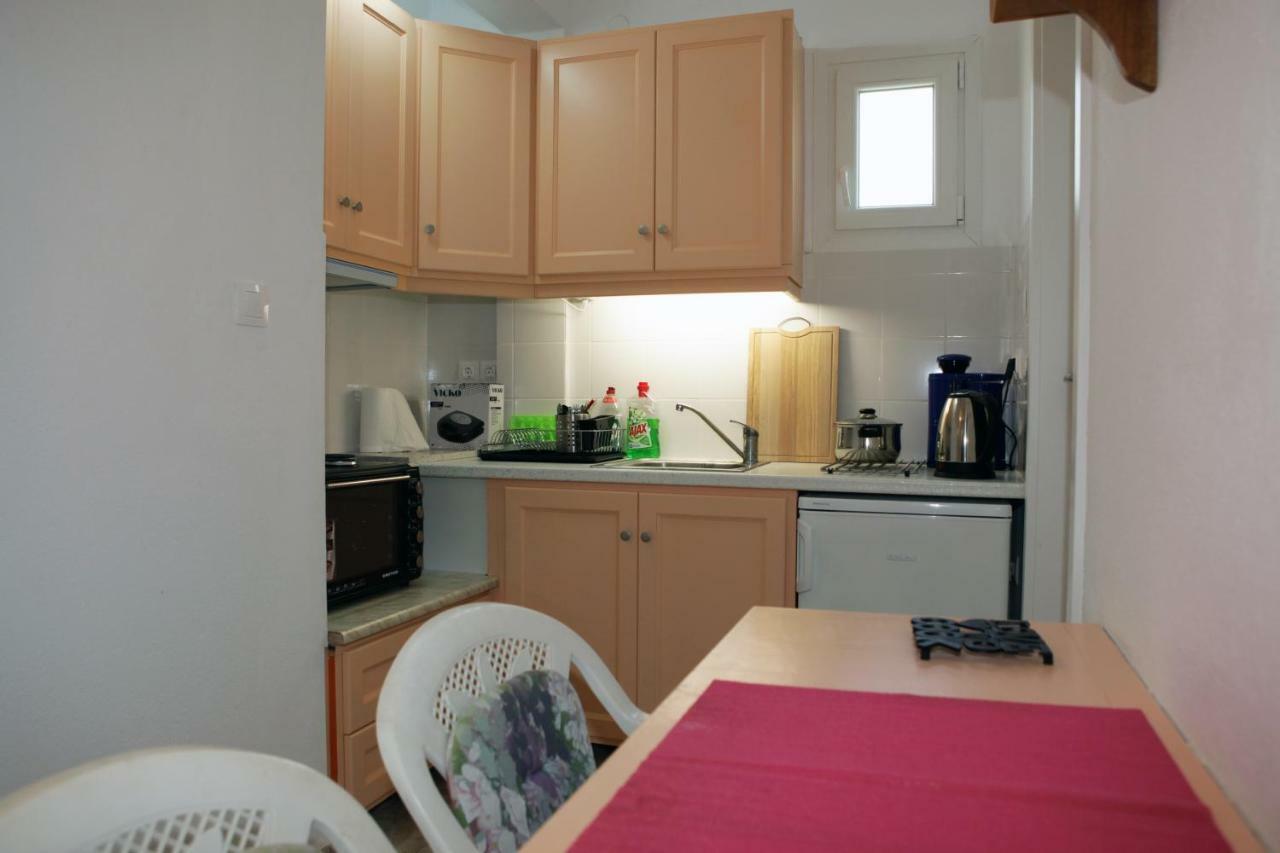 O Pyrgos Accommodations Panormos  エクステリア 写真